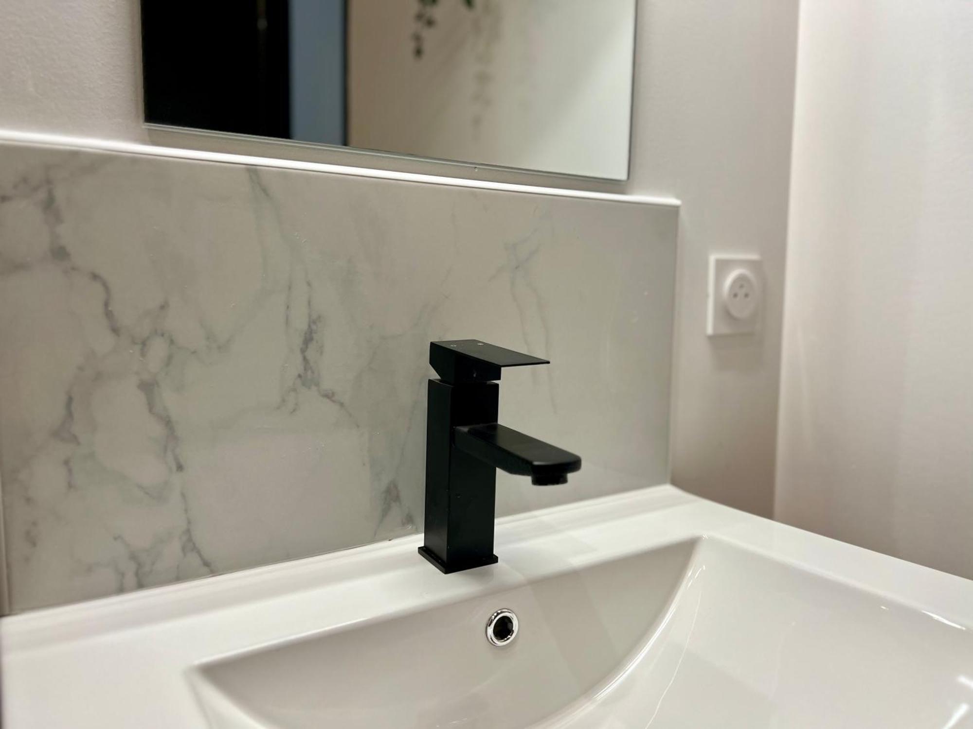 La Feuilleraie N1-standingappart-wifi-proche Apartment