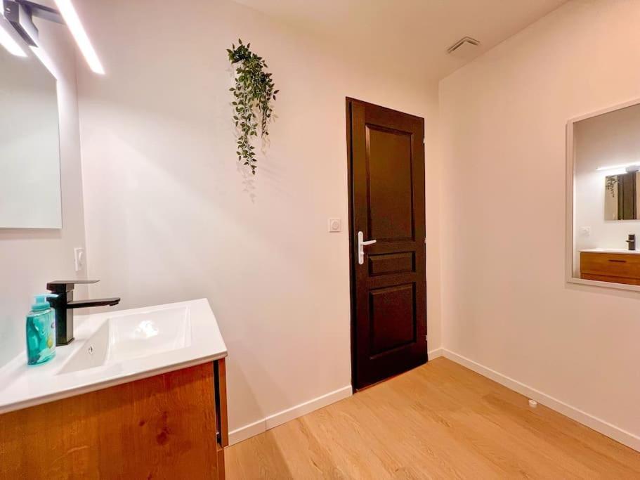 La Feuilleraie N1-standingappart-wifi-proche Apartment